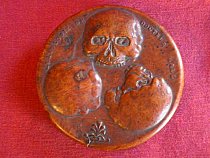 Dr Gall snuff box