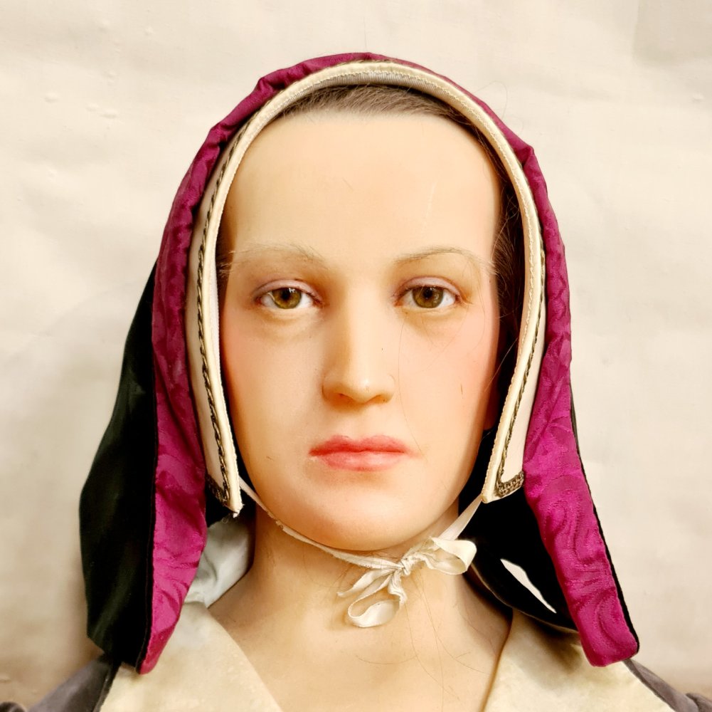 Waxwork Model of Henry VIII’s Wife | CURIOUS SCIENCE